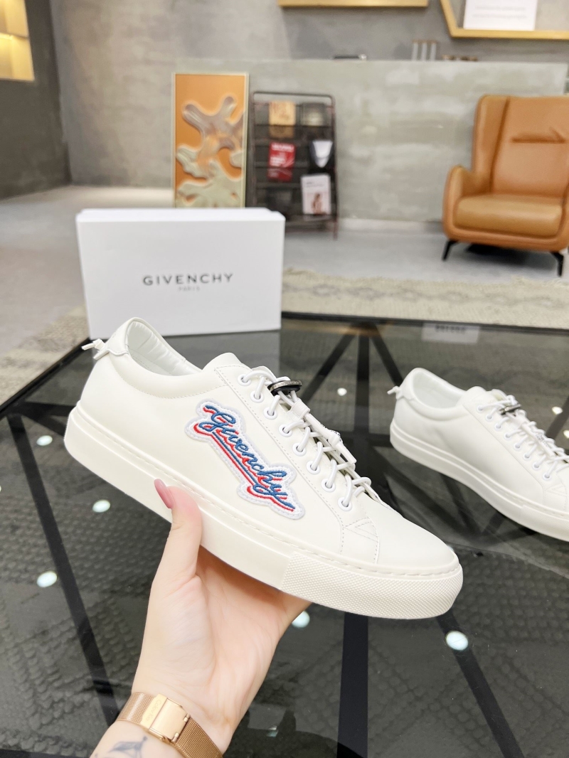 Givenchy Sneakers